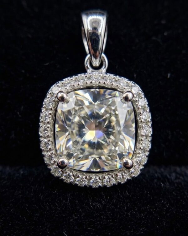 18K White Gold Diamond Earrings 2.05 Carat | Luxury Fine Jewelry for Women | PEN501