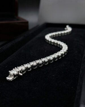 WhatsApp Image 2026-04-04 at 19.13.02 (2) 18K Gold Diamond Tennis Bracelet 8.20 Carat | 43-Stone Luxury Bracelet | T.BRA Collection